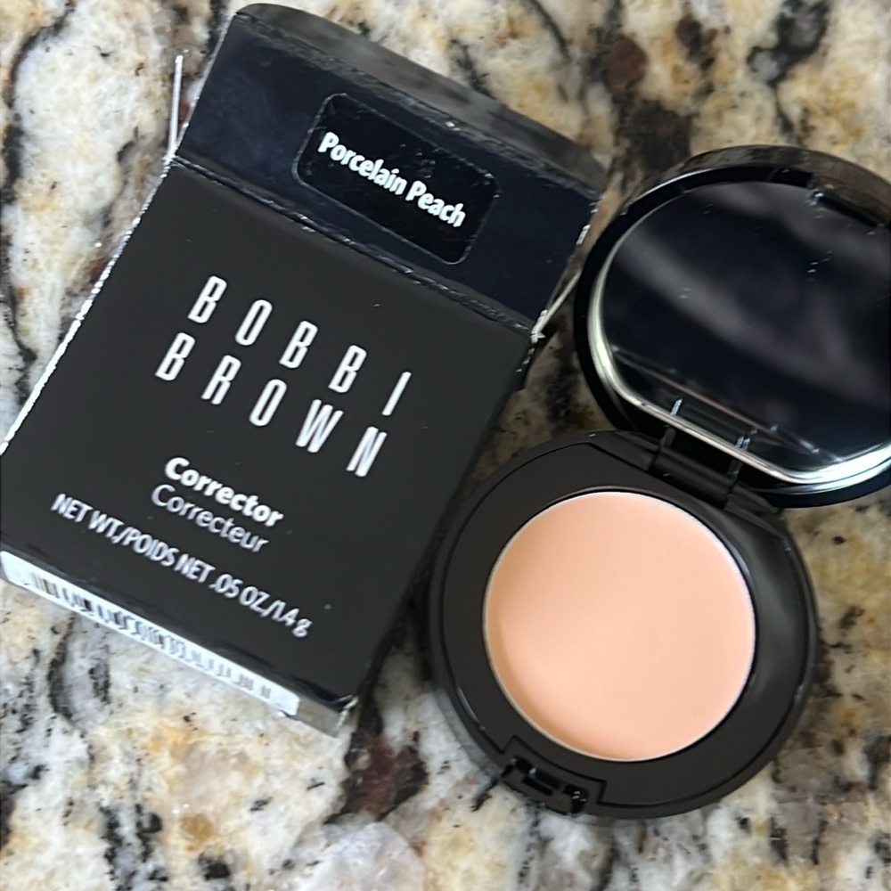 💕🌙Bobbi Brown Porcelain Peach Color Corrector